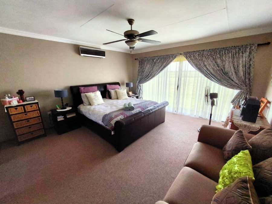 3 Bedroom Property for Sale in Grimbeeck Park North West